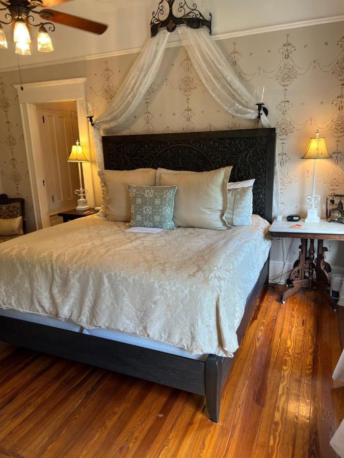 Hoyt House Luxury Bed & Breakfast เฟอร์นันดินาบีช ภายนอก รูปภาพ