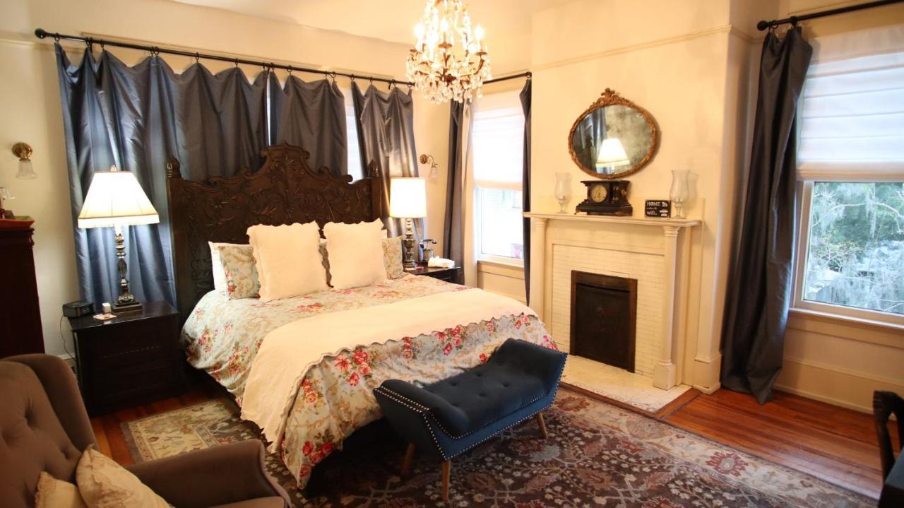 Hoyt House Luxury Bed & Breakfast เฟอร์นันดินาบีช ภายนอก รูปภาพ